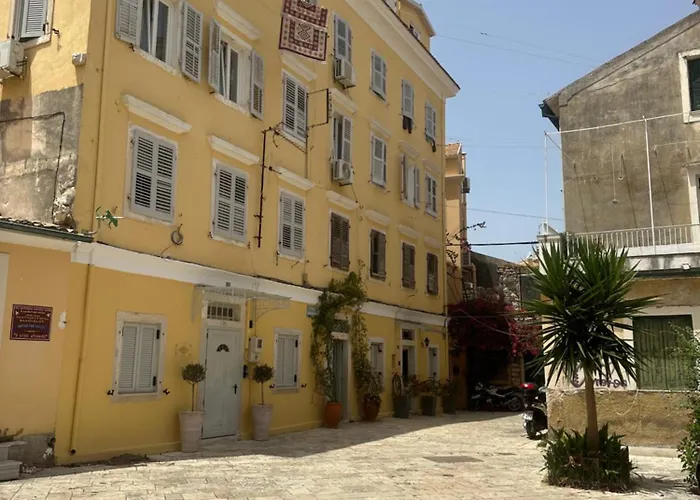 Old Town-ventuno 2 * Corfu (city)